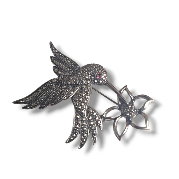Vtg Avon SilverTone Purple Rhinestone Marcasite Hummingbird & Flower Brooch Pin - Picture 2 of 6